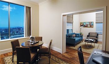 Hotel Titanic Business Kartal