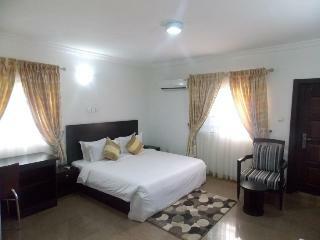 Hotel Sentinel Apartments And Suites Limited