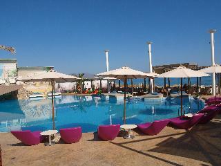 Mylos Hotel & Apartments