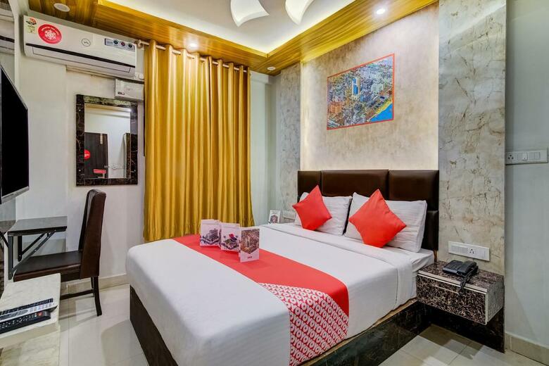 Hotel Oyo 11915 Varcity Park
