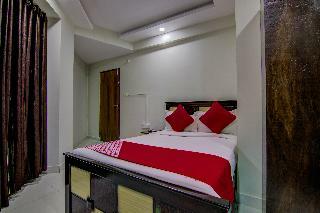 Hotel Oyo 16744 Live Inn Castle