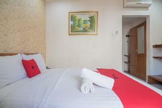 Reddoorz Near Setrasari Mall 2