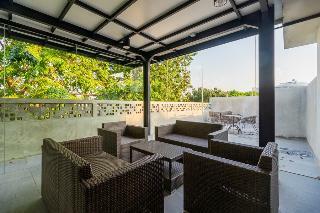 Reddoorz Plus Near Senayan City
