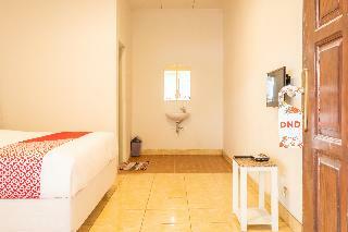 Oyo 1139 Rossan Villa 2