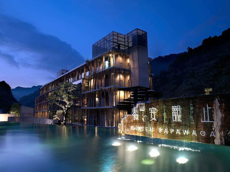 Hotel Onsen Papawaqa