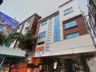 Oyo 958 Hotel Greenwood Inn