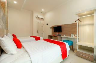 Hotel Reddoorz Plus @ Point Phila Cihampelas