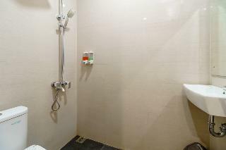 Hotel Reddoorz Plus @ Point Phila Cihampelas
