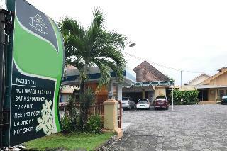 Hotel Reddoorz Plus @ Laweyan