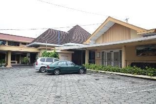 Hotel Reddoorz Plus @ Laweyan