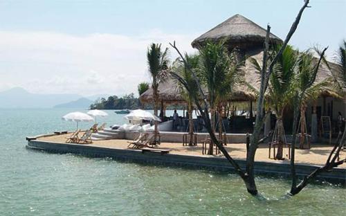 Hotel The Blue Sky Resort @ Koh Payam