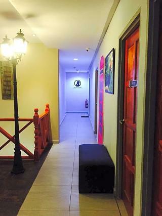 Hotel 91 Street Boutique Inn