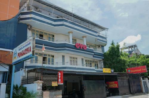 Hotel Oyo 2186 Pondok Mahkota