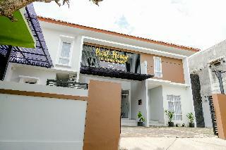 Hotel Oyo 2338 Point Homy Co-living Space