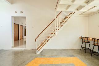 Hotel Oyo Life 2374 Alika Syariah