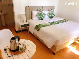 Grand Blue Beach Hotel