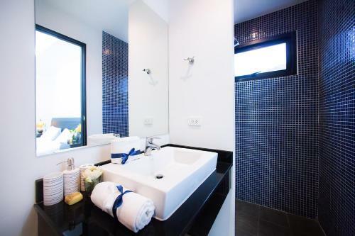 Thaimond Villas Nai Harn