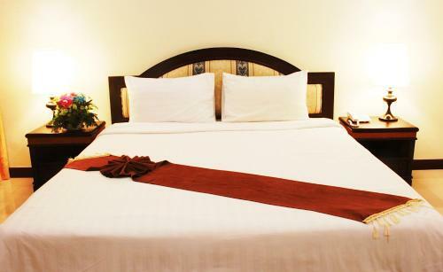 Hotel Airport Resort & Spa