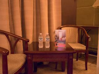 Hotel Reddoorz Plus @ Project 6 Quezon City