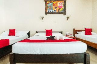 Hotel Reddoorz Premium Near Pristine Beach