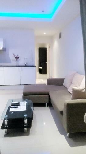 Apartamentos White Pearl Village