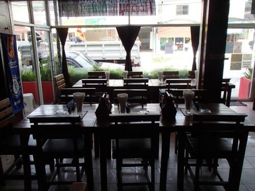 Hostal Tams Guesthouse