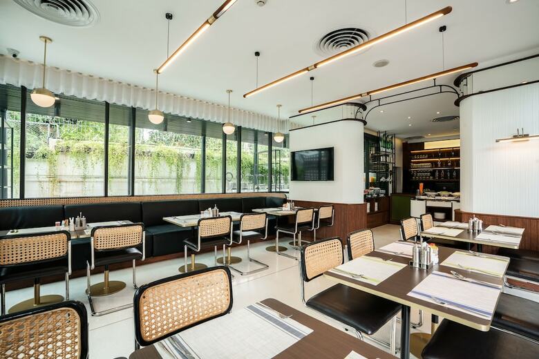 Hotel At Mind Executive Suites