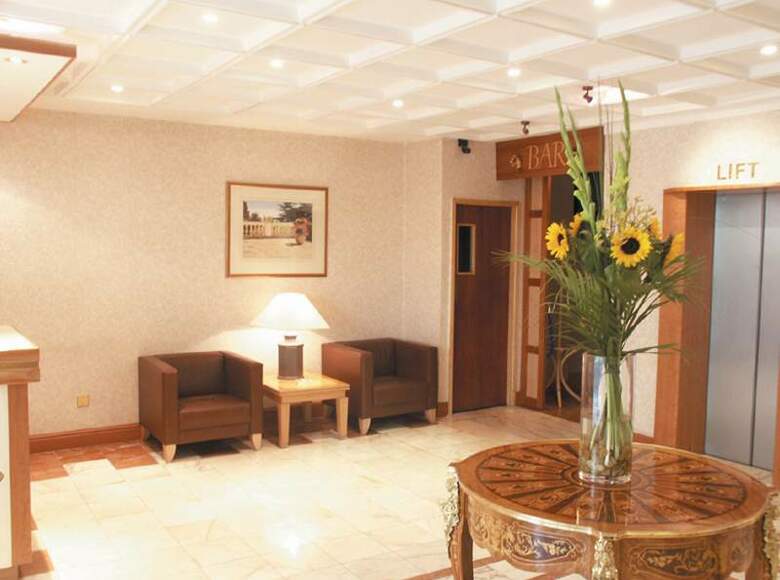 Hotel Norfolk Plaza