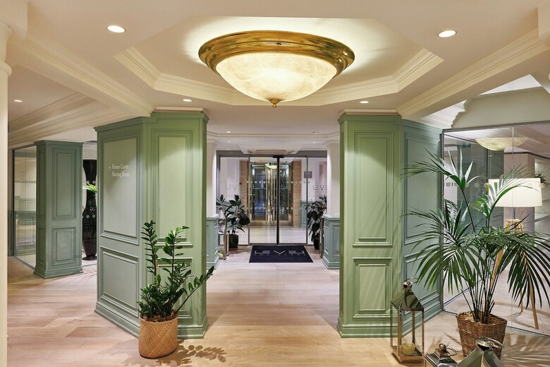 Melia White House Hotel