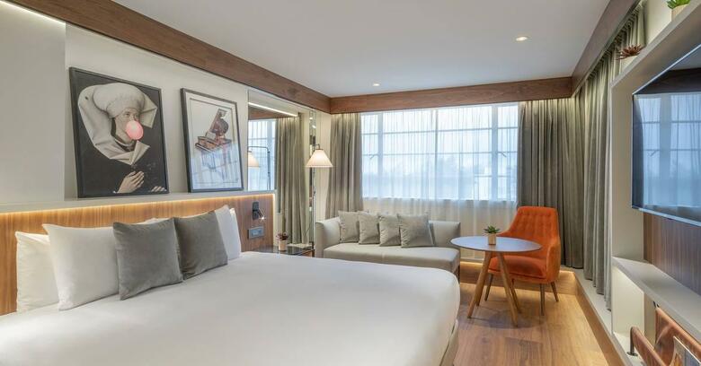 Melia White House Hotel