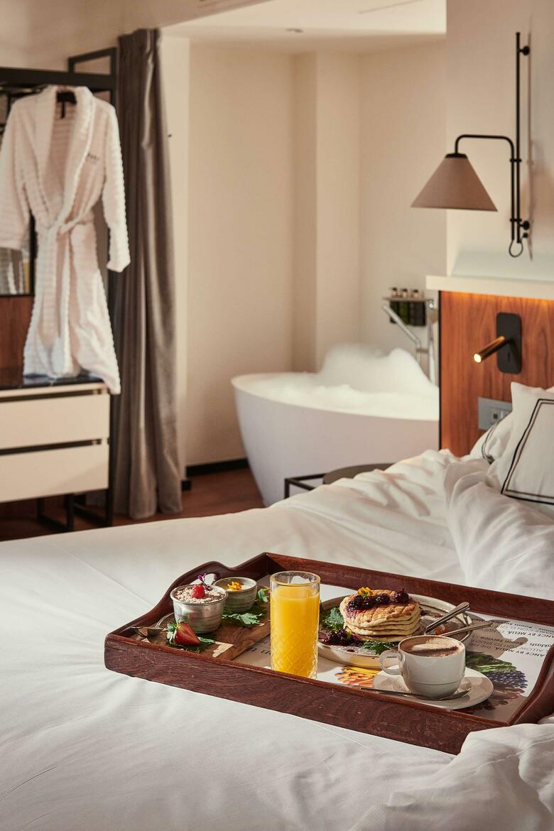 Melia White House Hotel
