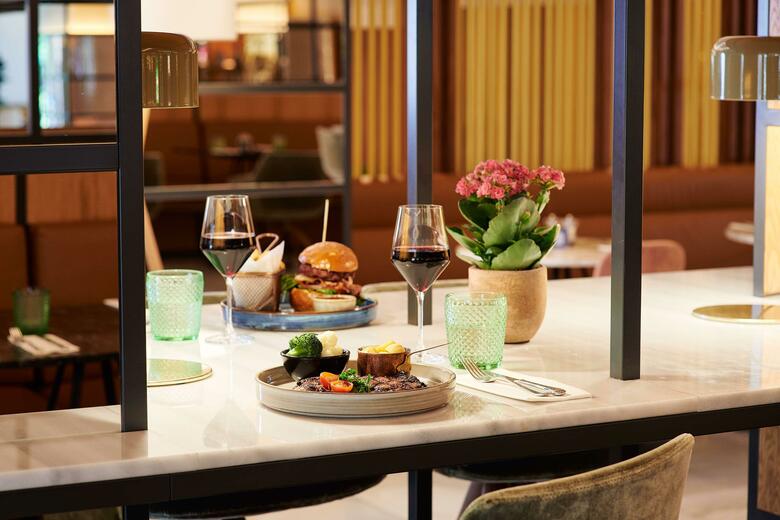 Melia White House Hotel