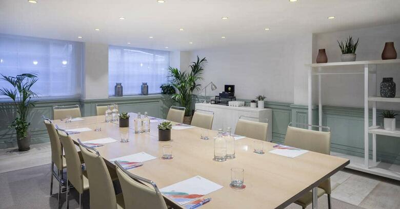 Melia White House Hotel