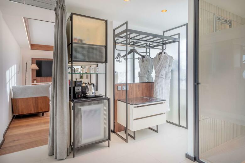 Melia White House Hotel
