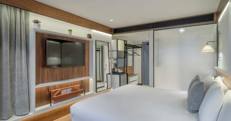 Melia White House Hotel