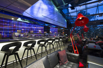 Hotel Plaza On The River
