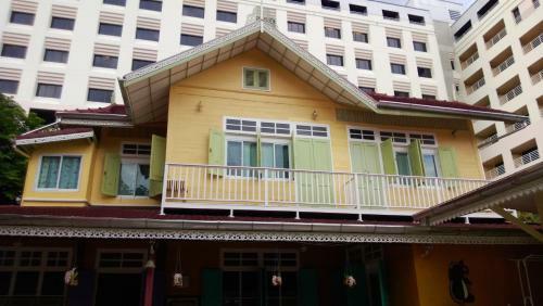 Panida Suite Hotel