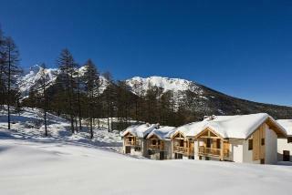 Les Chalets De La Combe D'or