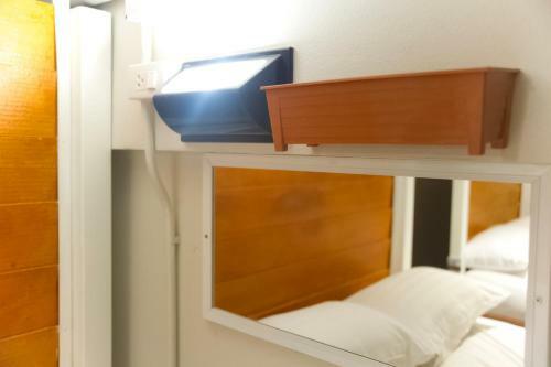 Glur Bangkok Hostel & Coffee Bar