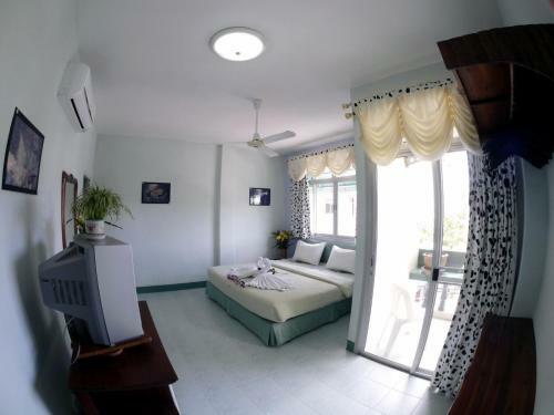 Hostal Dive Den