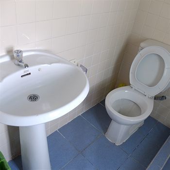 Hostal Nonni Guesthouse