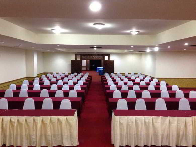 Nakornping Palace Hotel