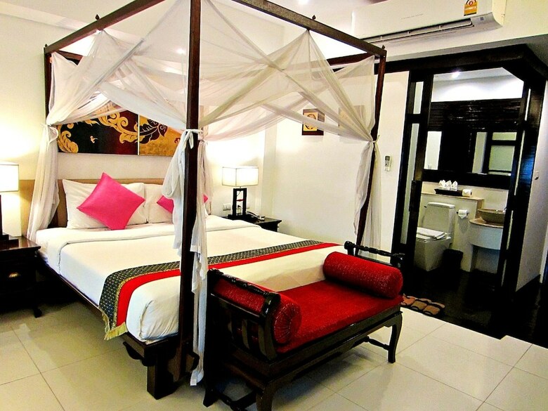Hotel Yantarasri Resort