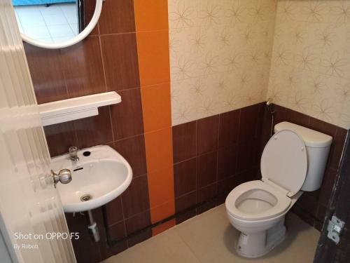 Hostal V.i.p. House