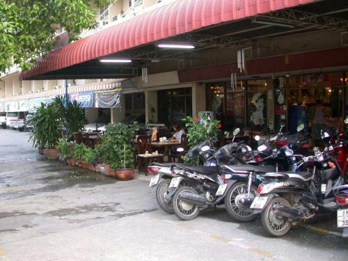 Inthanin Hotel