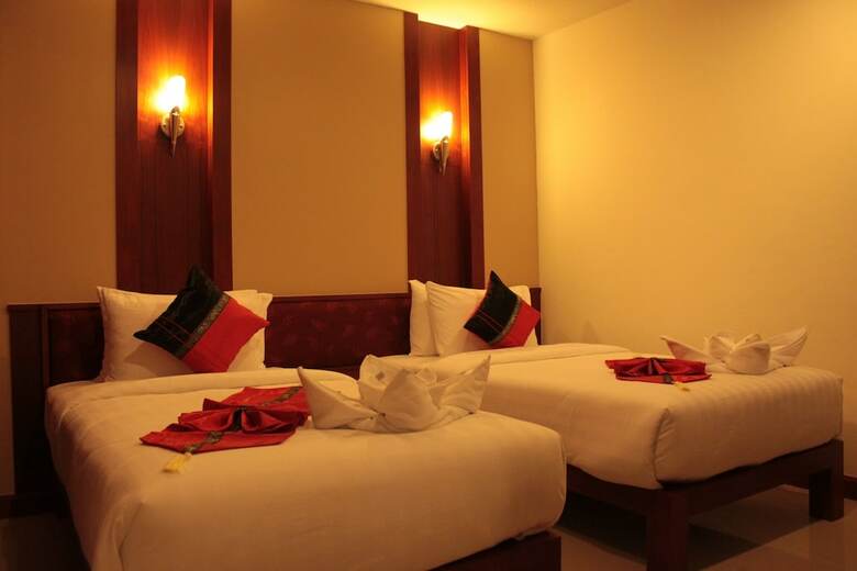 Patong Hemingway's Hotel