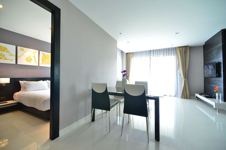 Hotel The Charm Resort Phuket