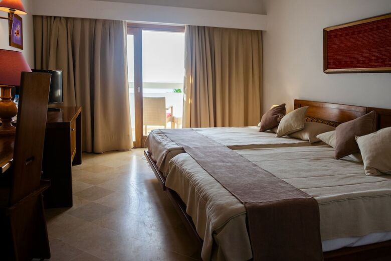 Hotel The Orangers Beach Resort And Bungalows