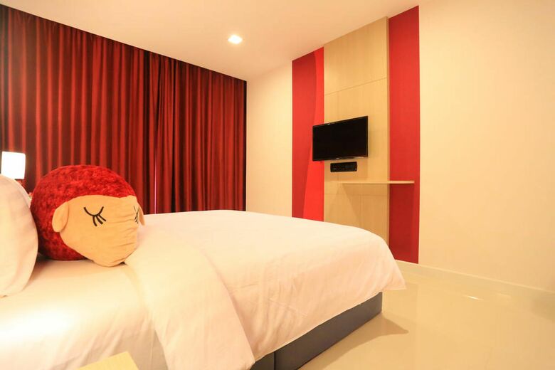Sleep With Me Hotel Design Hotel @ Patong
