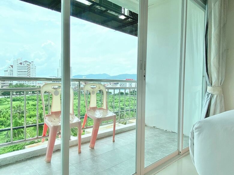Hotel Patong Holiday